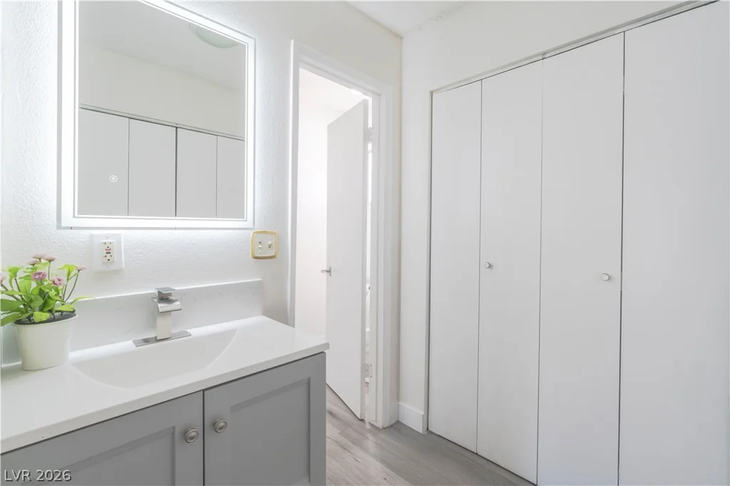 801 Sanford, Las Vegas, NV 89107
