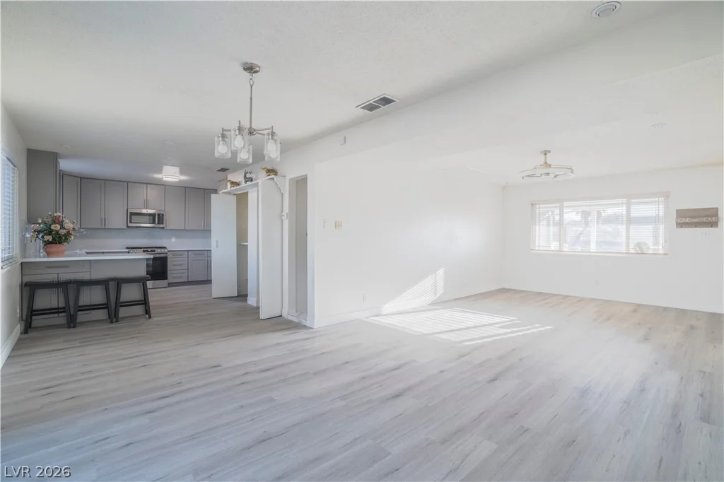 801 Sanford, Las Vegas, NV 89107