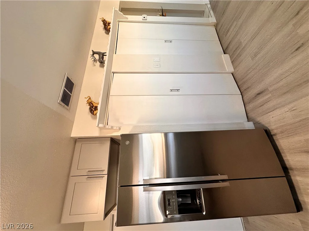 801 Sanford, Las Vegas, NV 89107