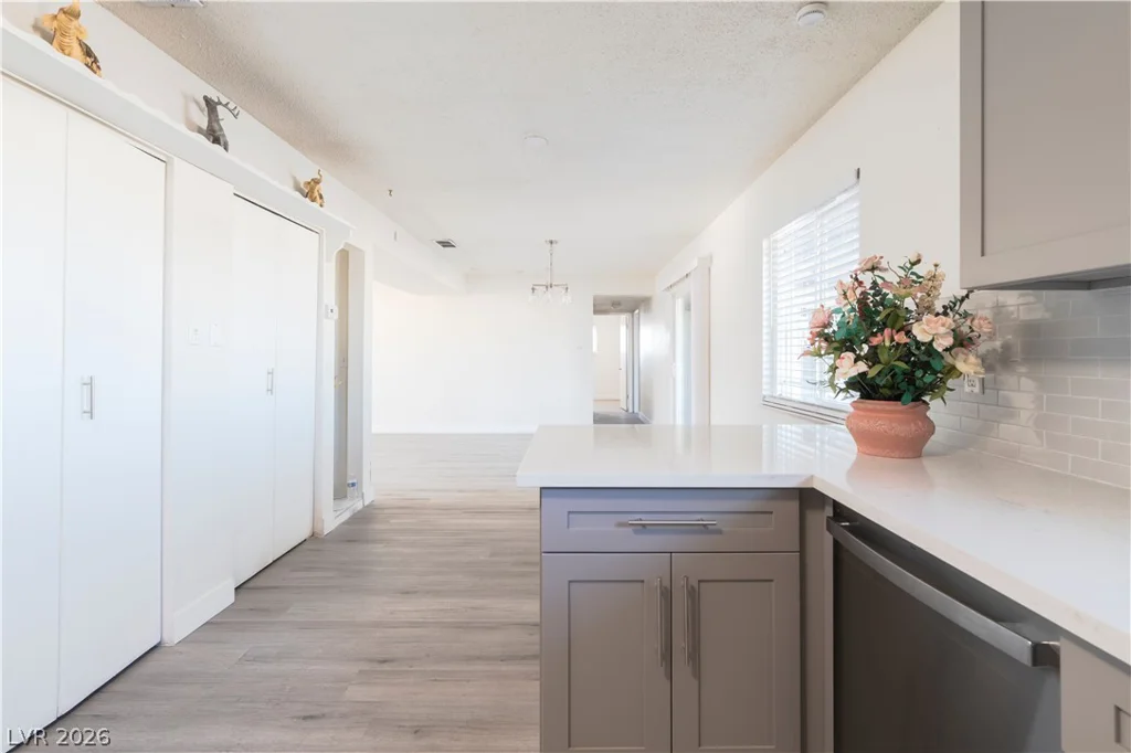 801 Sanford, Las Vegas, NV 89107