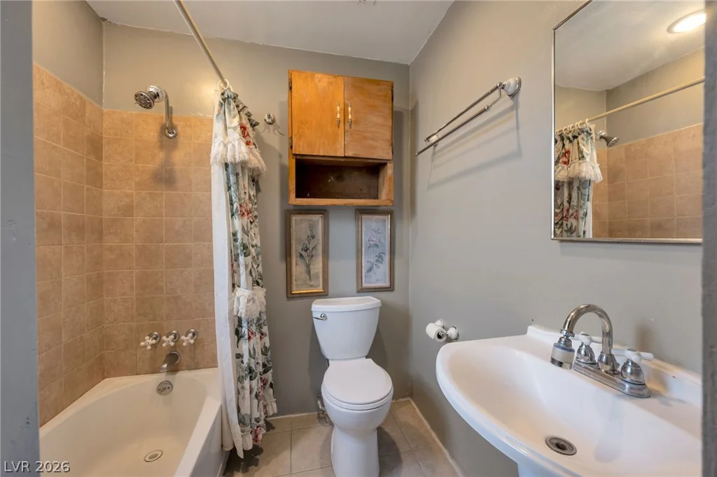 4792 Rita, Las Vegas, NV 89121