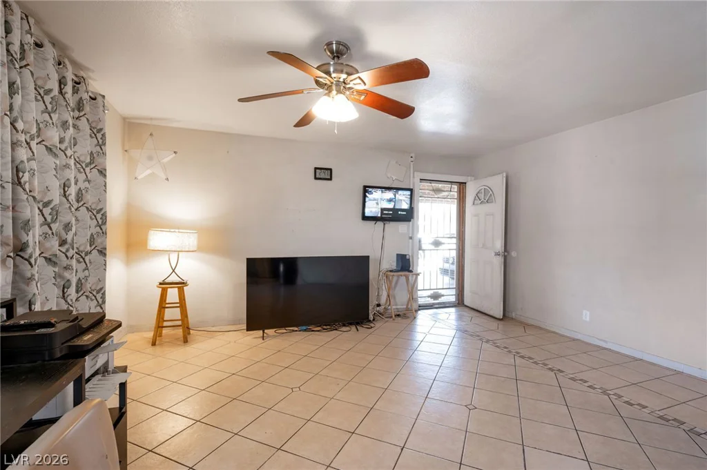 4792 Rita, Las Vegas, NV 89121