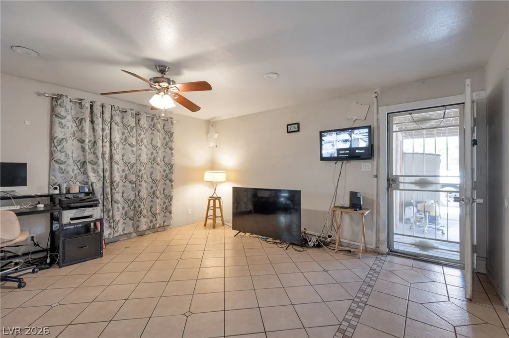 4792 Rita, Las Vegas, NV 89121