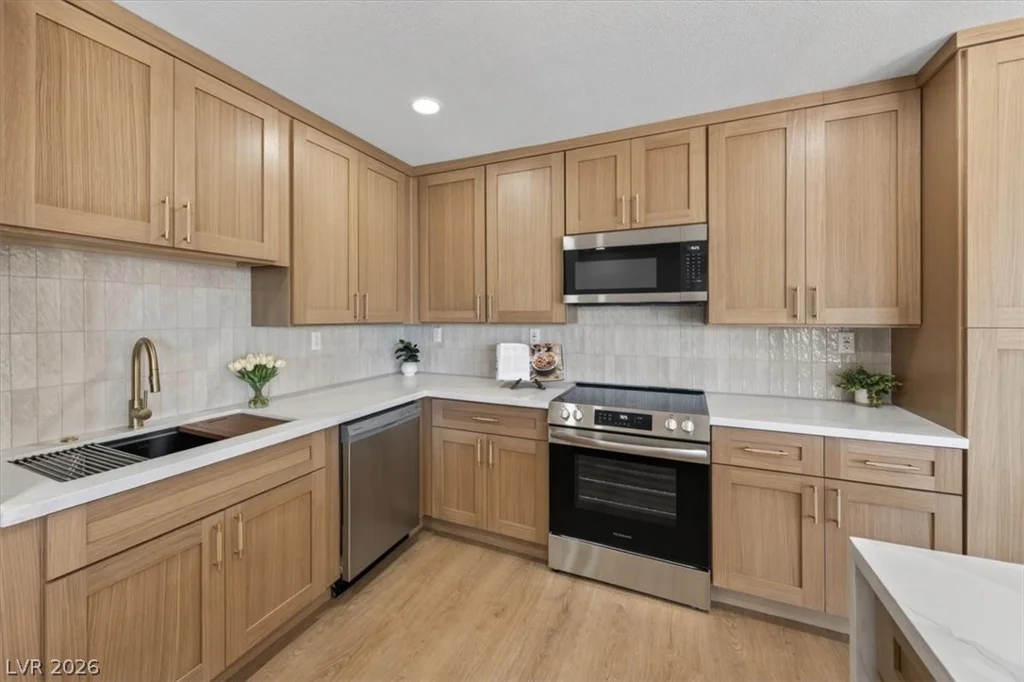 1937 Leona, Las Vegas, NV 89106