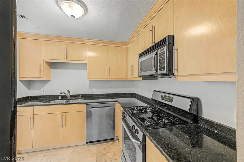 260 Flamingo, Las Vegas, NV 89169