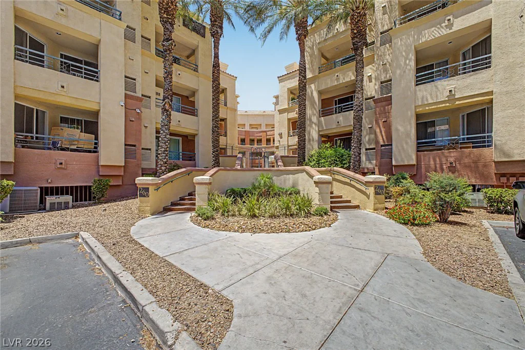 260 Flamingo, Las Vegas, NV 89169