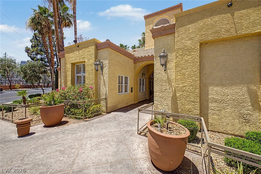 260 Flamingo, Las Vegas, NV 89169