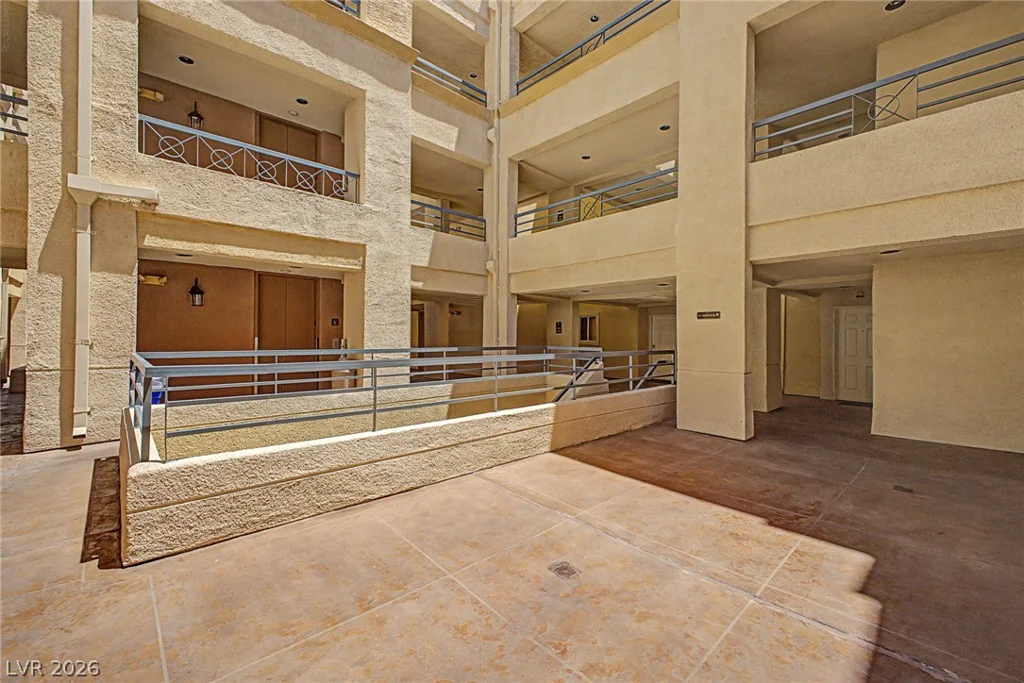 260 Flamingo, Las Vegas, NV 89169