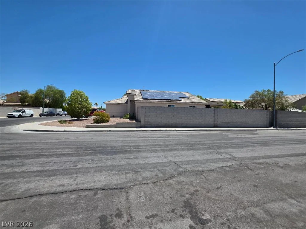 3609 Arkwright Falls, North Las Vegas, NV 89032