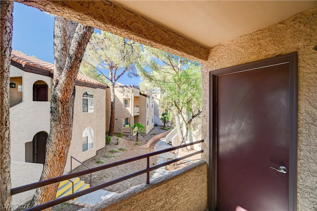 9325 Desert Inn, Las Vegas, NV 89117