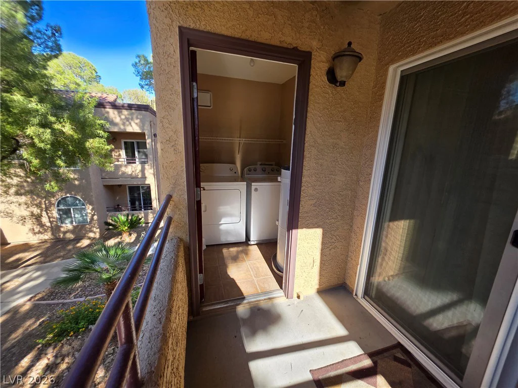 9325 Desert Inn, Las Vegas, NV 89117