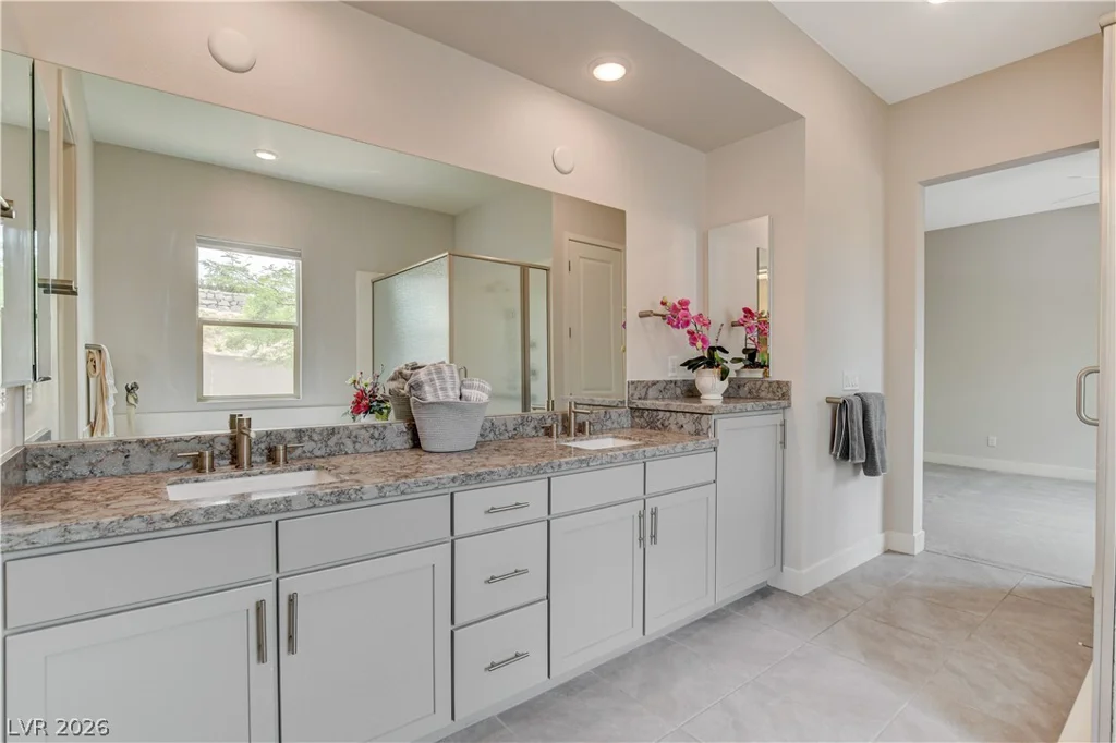10885 Crimson Cliffs, Las Vegas, NV 89135