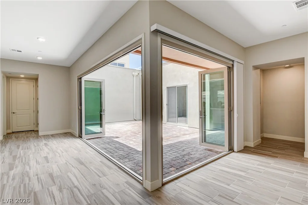 10885 Crimson Cliffs, Las Vegas, NV 89135