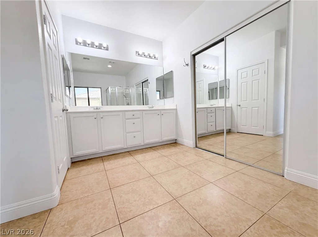 1812 John Bevy, North Las Vegas, NV 89086