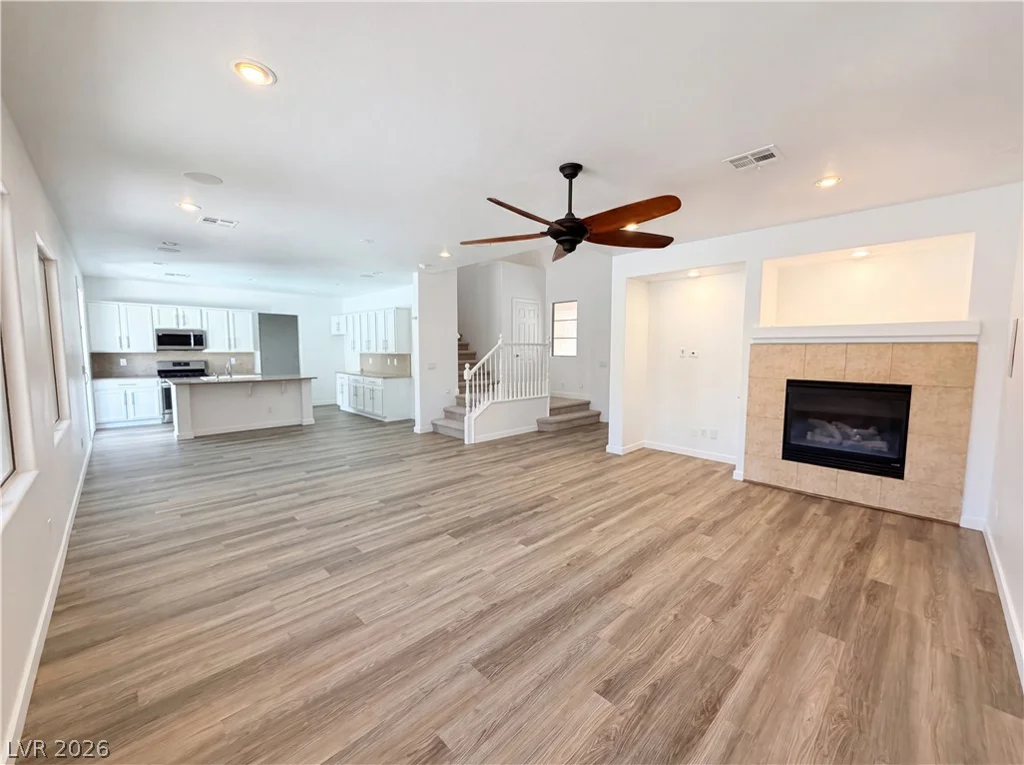 1812 John Bevy, North Las Vegas, NV 89086