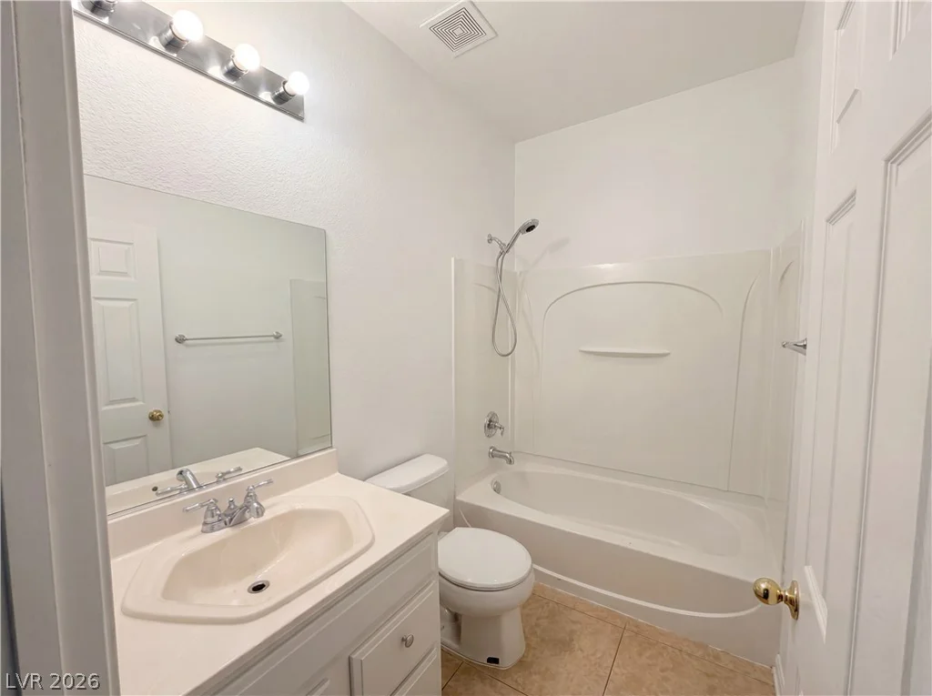 1812 John Bevy, North Las Vegas, NV 89086