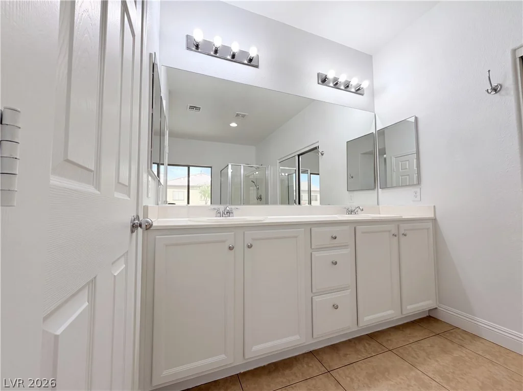 1812 John Bevy, North Las Vegas, NV 89086