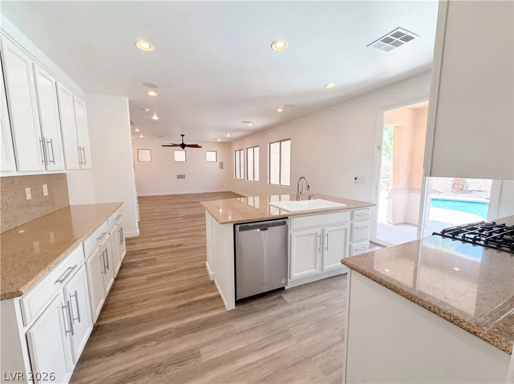 1812 John Bevy, North Las Vegas, NV 89086