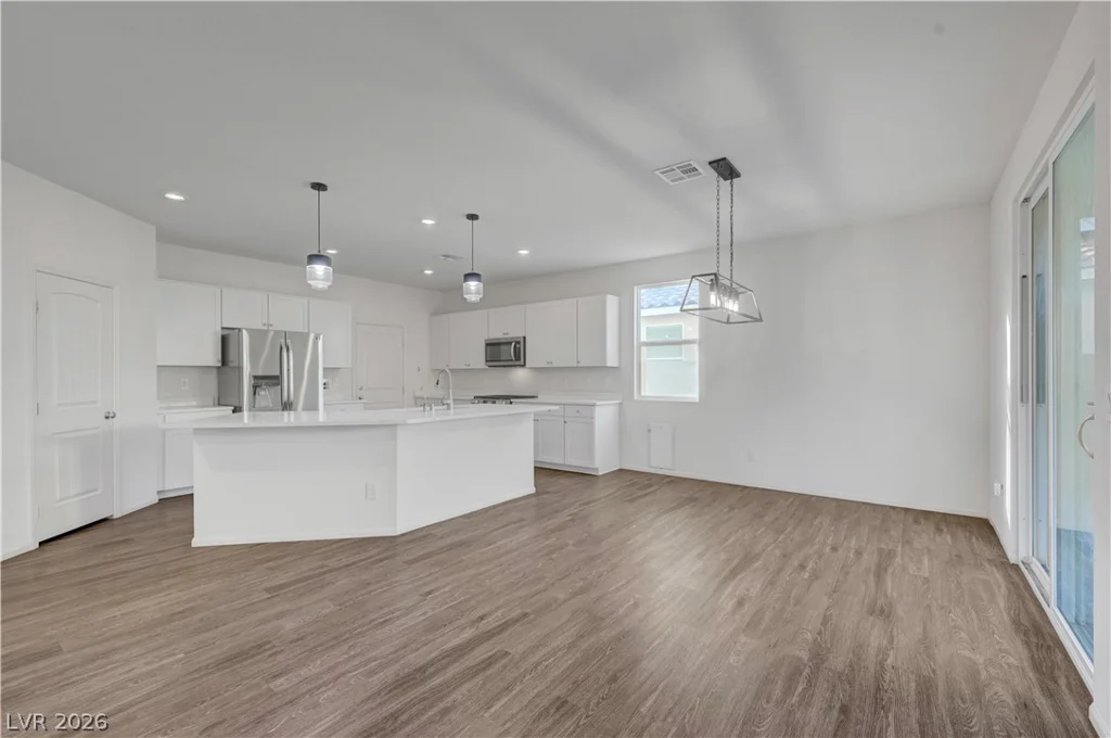 10284 Bronco, Las Vegas, NV 89141