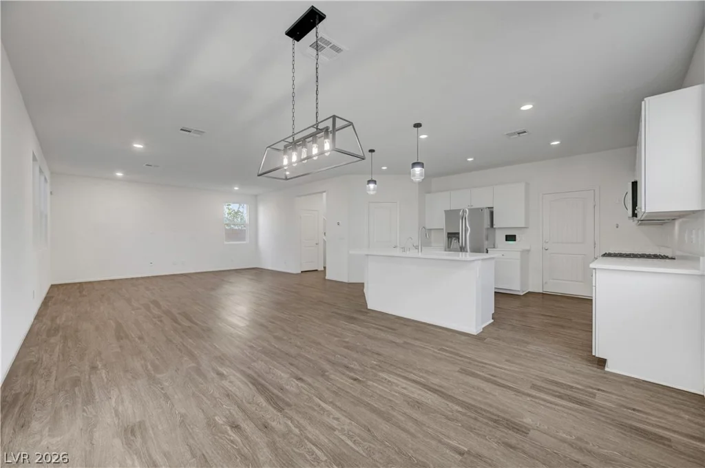 10284 Bronco, Las Vegas, NV 89141