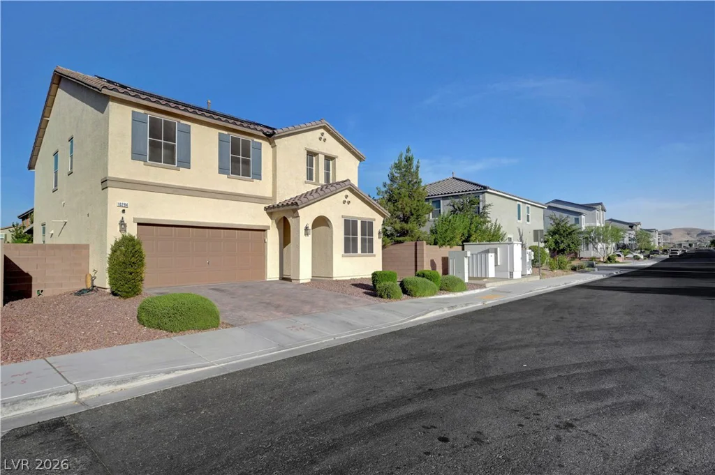 10284 Bronco, Las Vegas, NV 89141