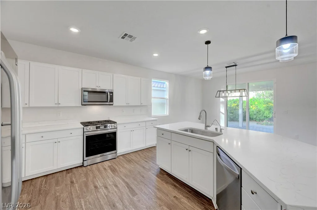 10284 Bronco, Las Vegas, NV 89141