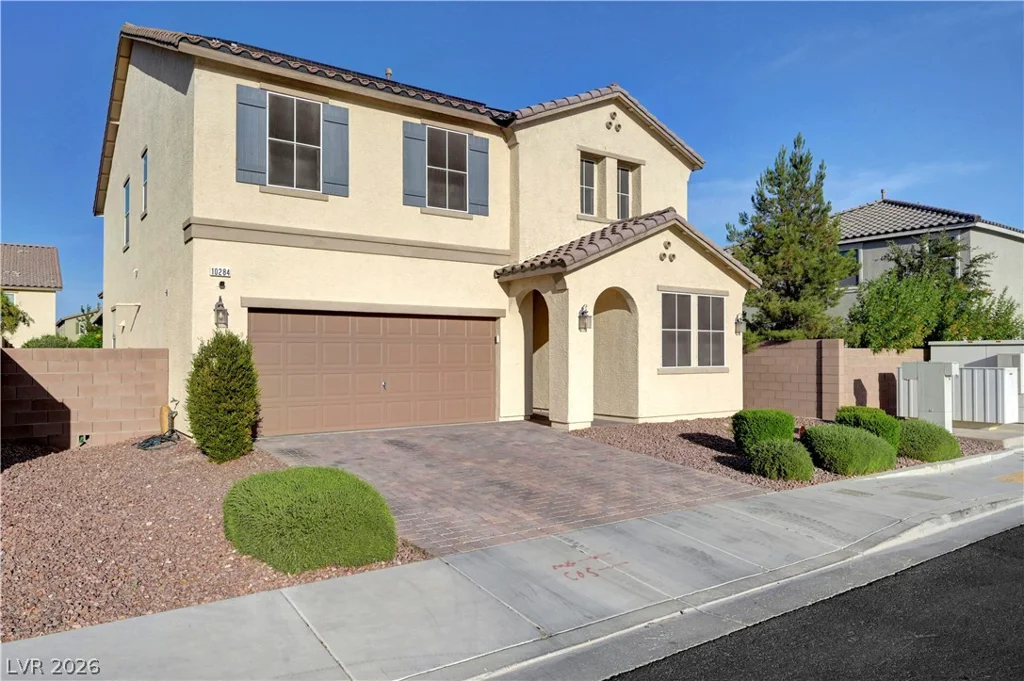10284 Bronco, Las Vegas, NV 89141