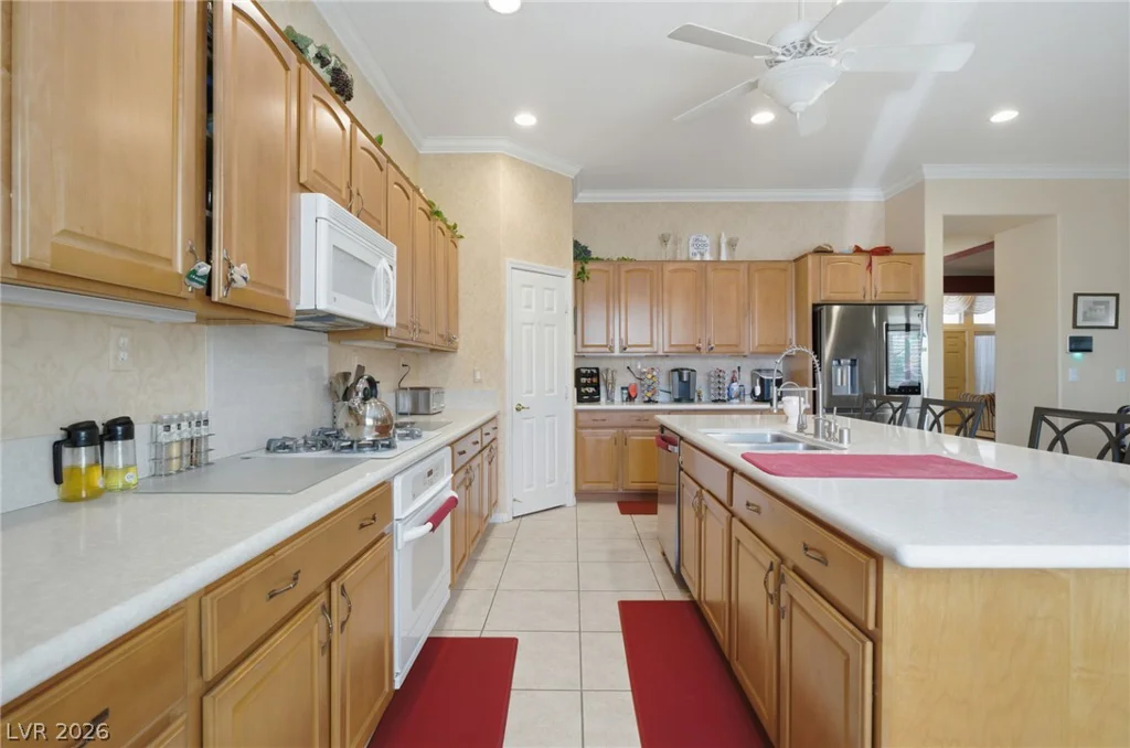 6524 Black Oaks, North Las Vegas, NV 89084