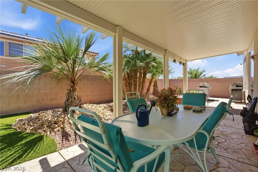 6524 Black Oaks, North Las Vegas, NV 89084