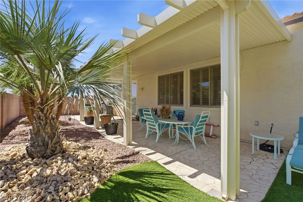6524 Black Oaks, North Las Vegas, NV 89084