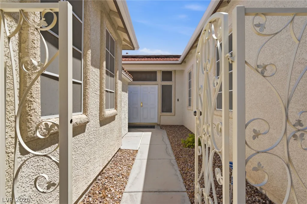 6524 Black Oaks, North Las Vegas, NV 89084