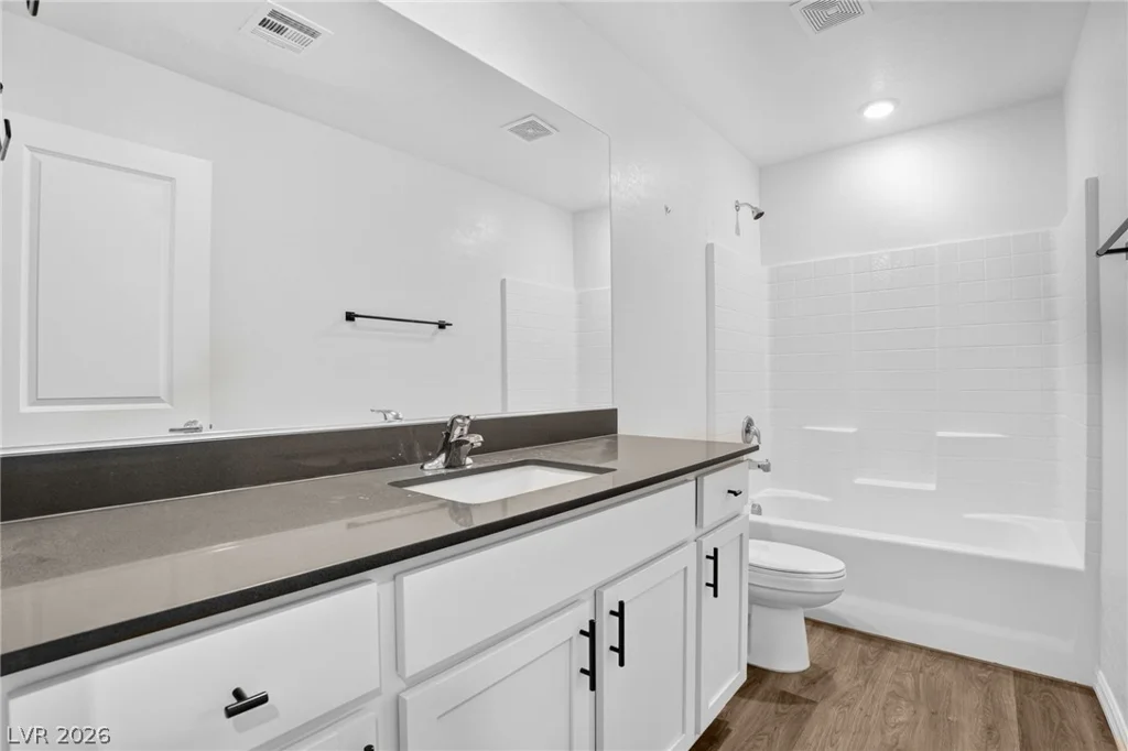 1586 Gold Sunset, North Las Vegas, NV 89032