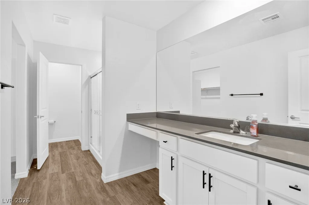 1586 Gold Sunset, North Las Vegas, NV 89032