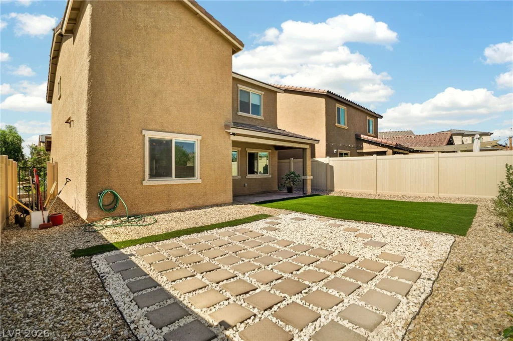 1586 Gold Sunset, North Las Vegas, NV 89032