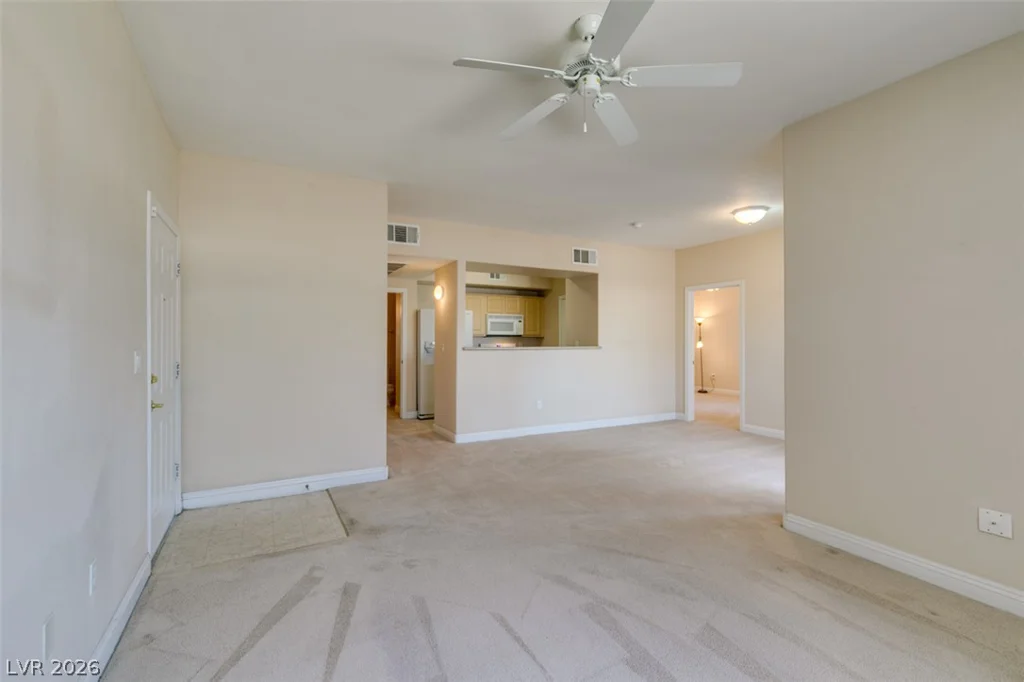 8000 Badura, Las Vegas, NV 89113