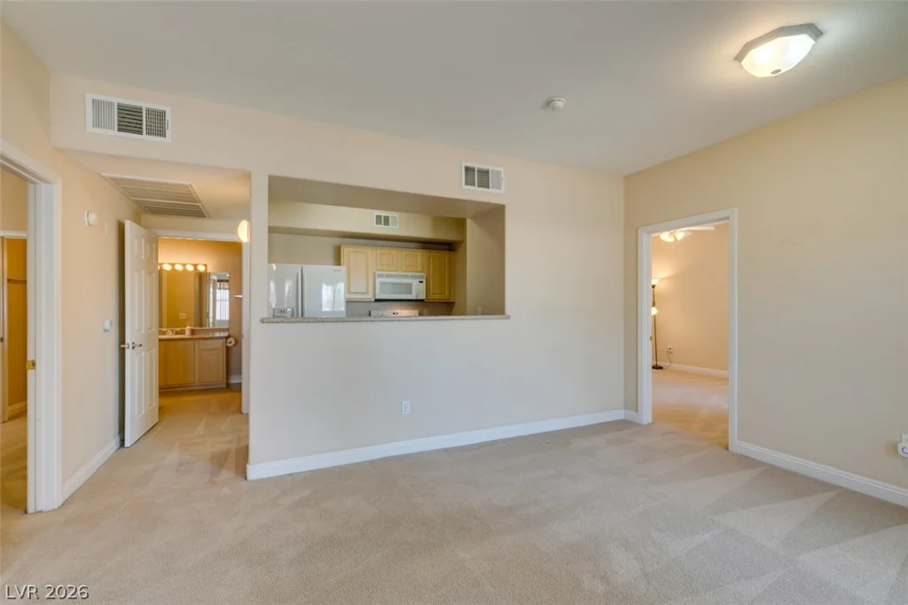 8000 Badura, Las Vegas, NV 89113
