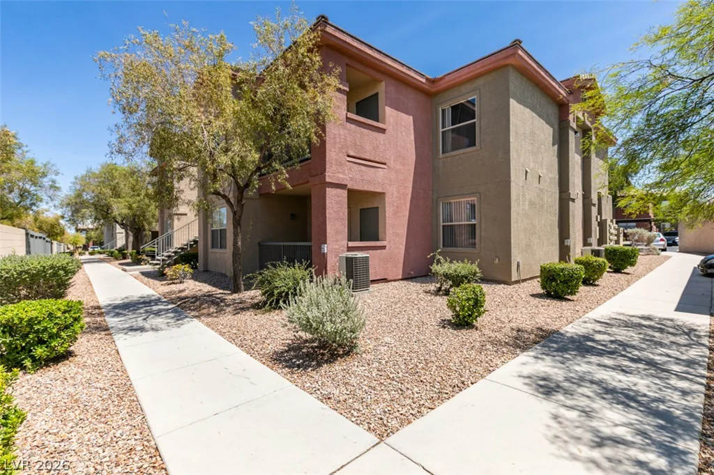 8000 Badura, Las Vegas, NV 89113