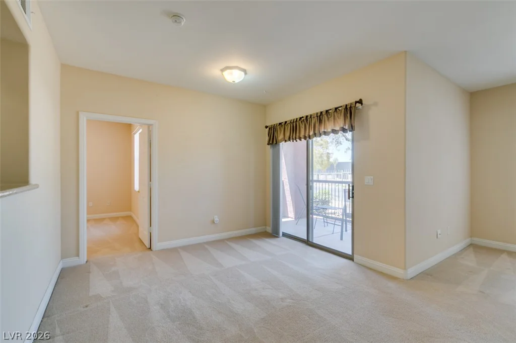8000 Badura, Las Vegas, NV 89113