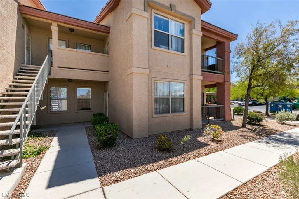 8000 Badura, Las Vegas, NV 89113