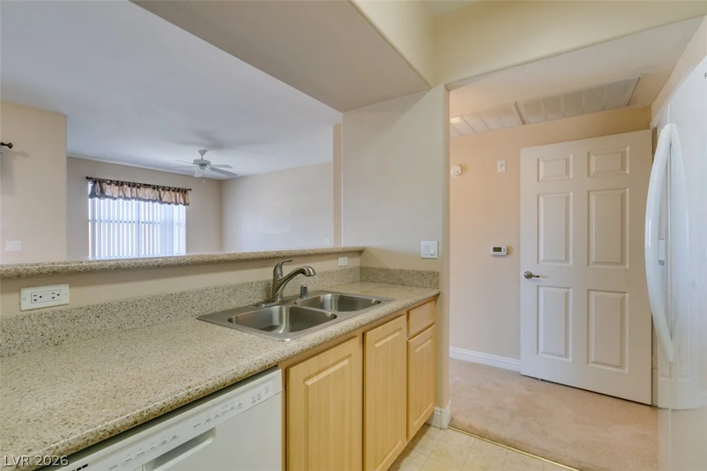 8000 Badura, Las Vegas, NV 89113