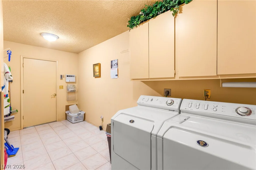 2650 San Lago, Las Vegas, NV 89121
