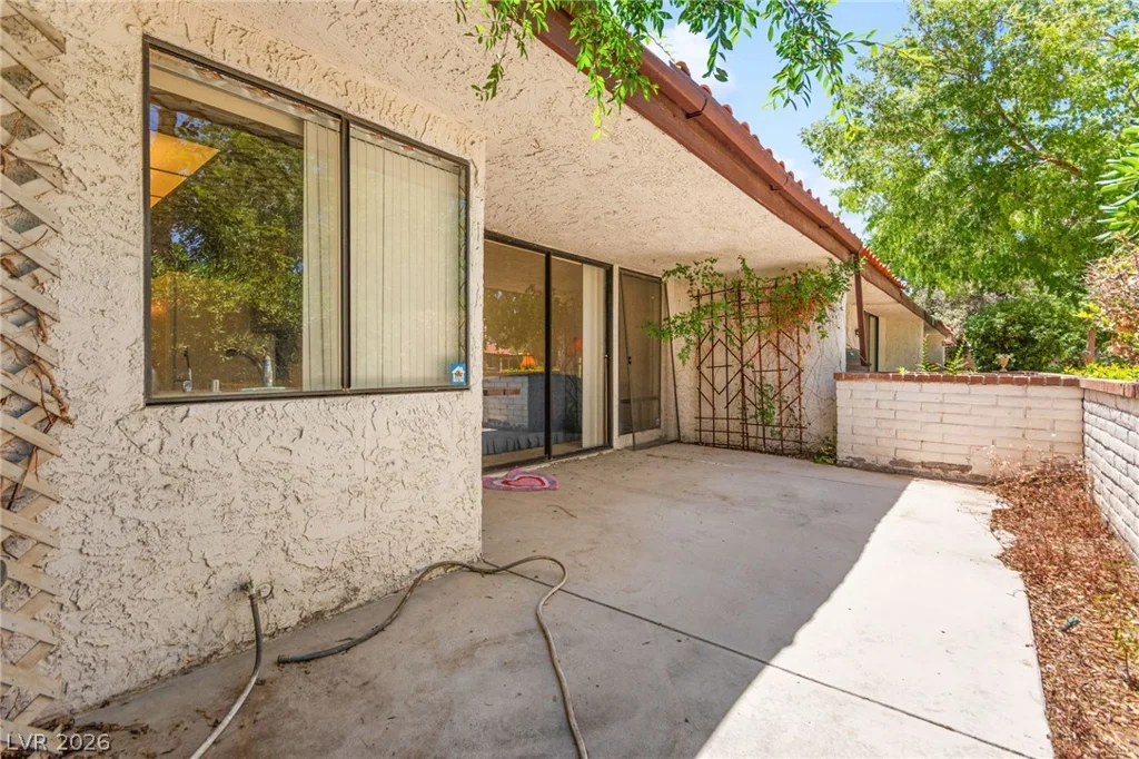 2650 San Lago, Las Vegas, NV 89121