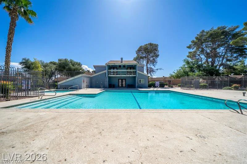 2556 Paradise Village, Las Vegas, NV 89120