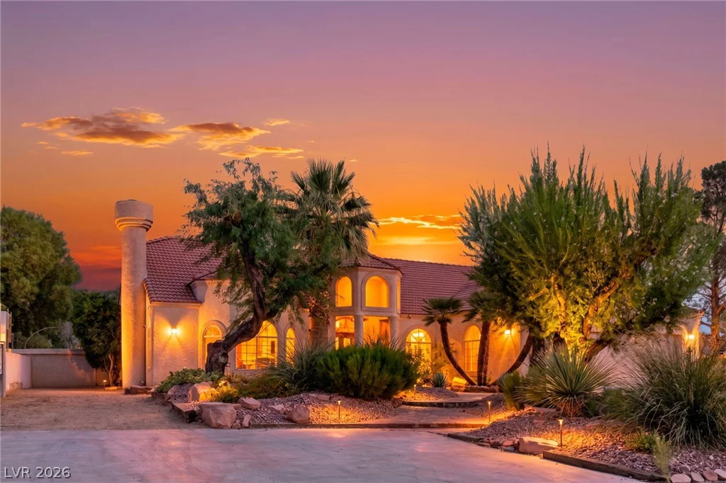9360 Red Coach, Las Vegas, NV 89129