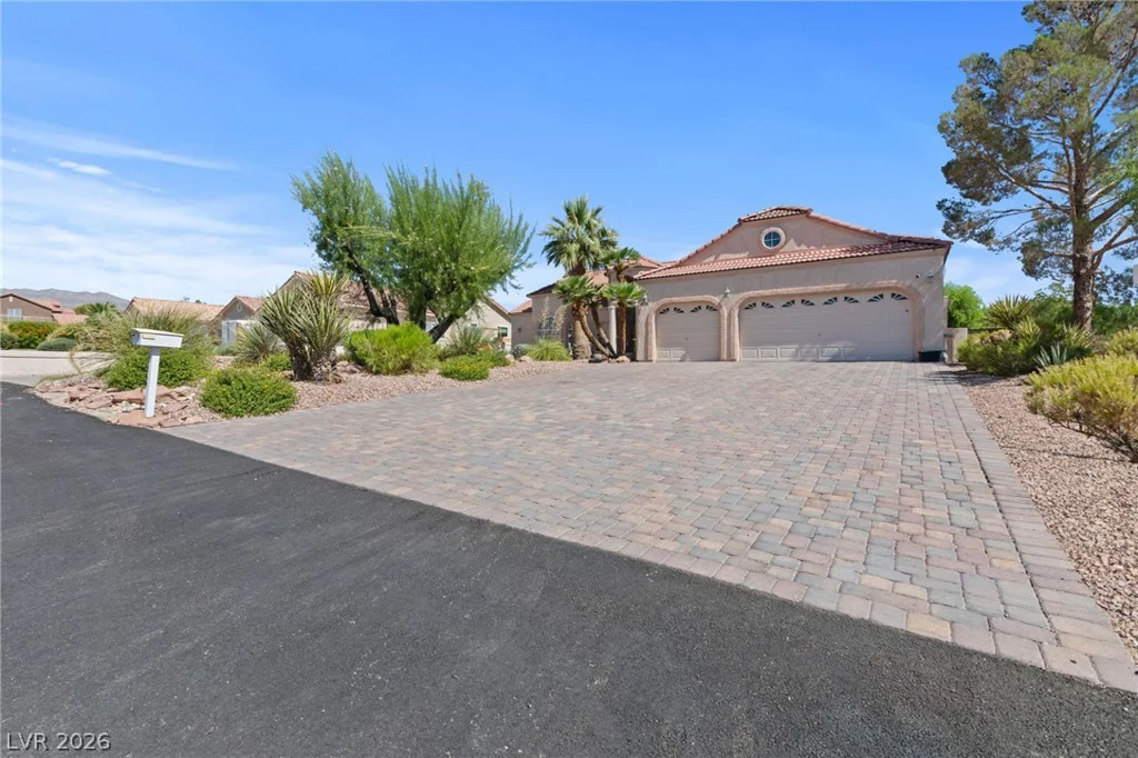 9360 Red Coach, Las Vegas, NV 89129