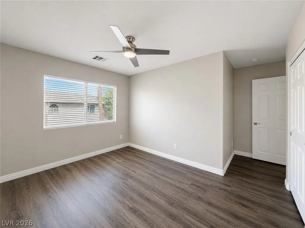 10607 Salmon Leap, Las Vegas, NV 89183