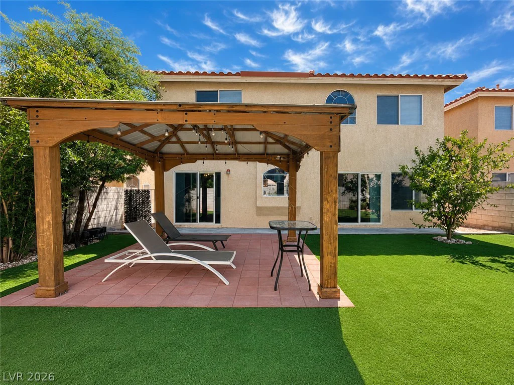 10607 Salmon Leap, Las Vegas, NV 89183
