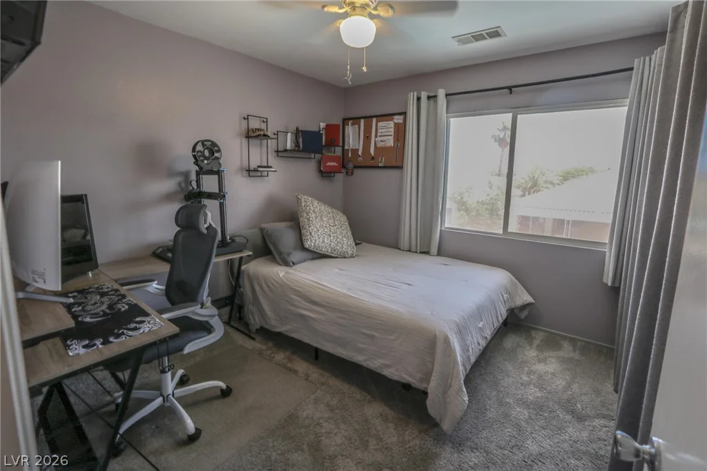 10190 Pennyroyal, Las Vegas, NV 89183