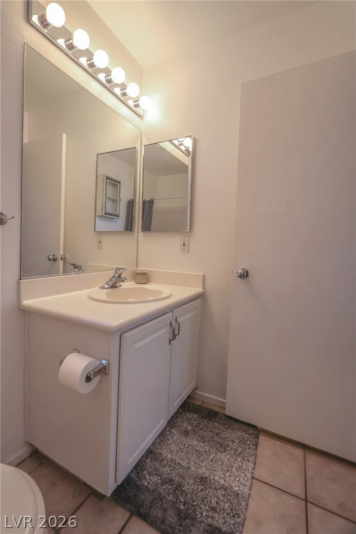 10190 Pennyroyal, Las Vegas, NV 89183
