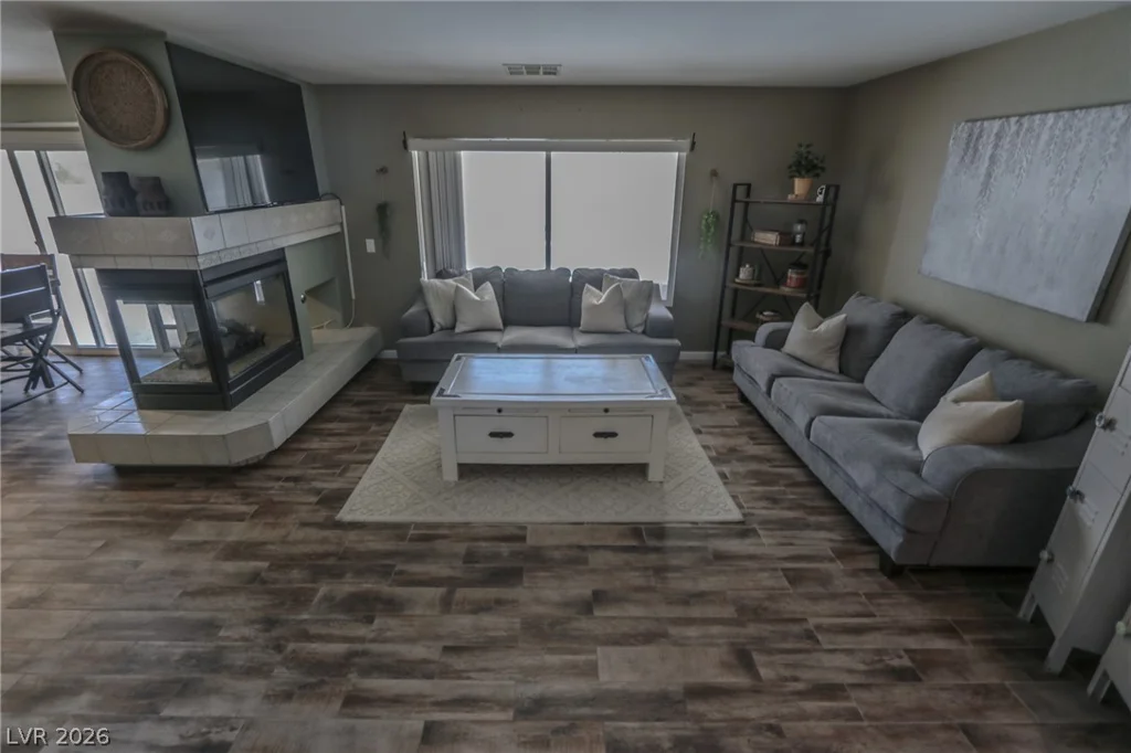 10190 Pennyroyal, Las Vegas, NV 89183